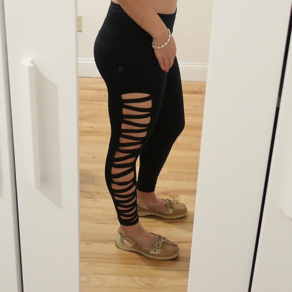 Leggings with cut outs (Urban Outfitters) || S